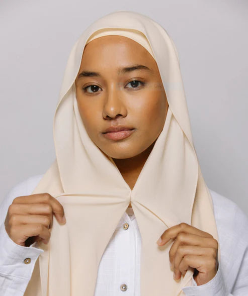 Hijab With Magnetic Buckle
